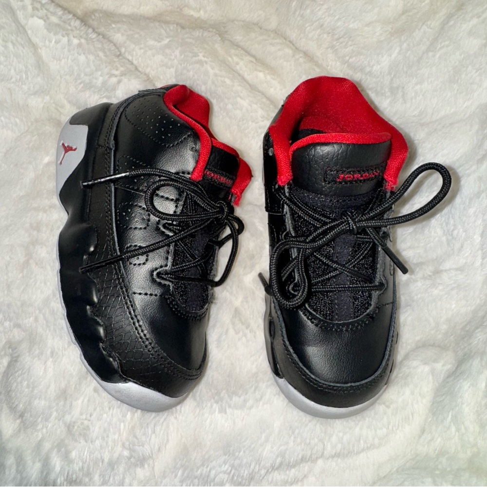 Air Jordan 9 Retro Low Black sz 8c